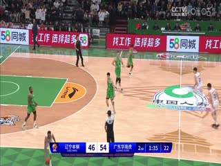 日韩巨乳人妻温泉